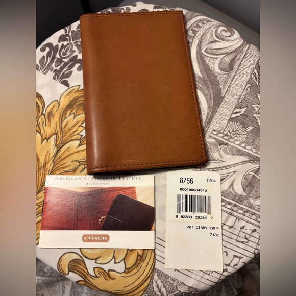 NWT Coach Tan Leather Pocket Diary - Picture 1 of 5